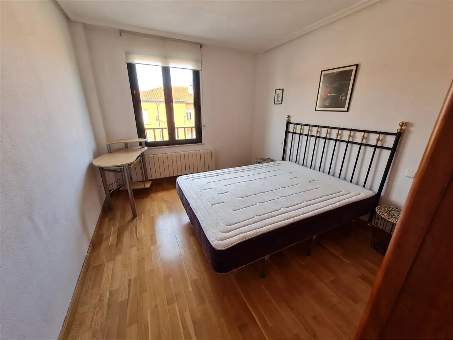 Wohnung zum Verkauf in Calle las Meninas, Capuchinos - Glorieta - Ciudad Jardín Schlafzimmer von Wohnung zum Verkauf in Salamanca Capital