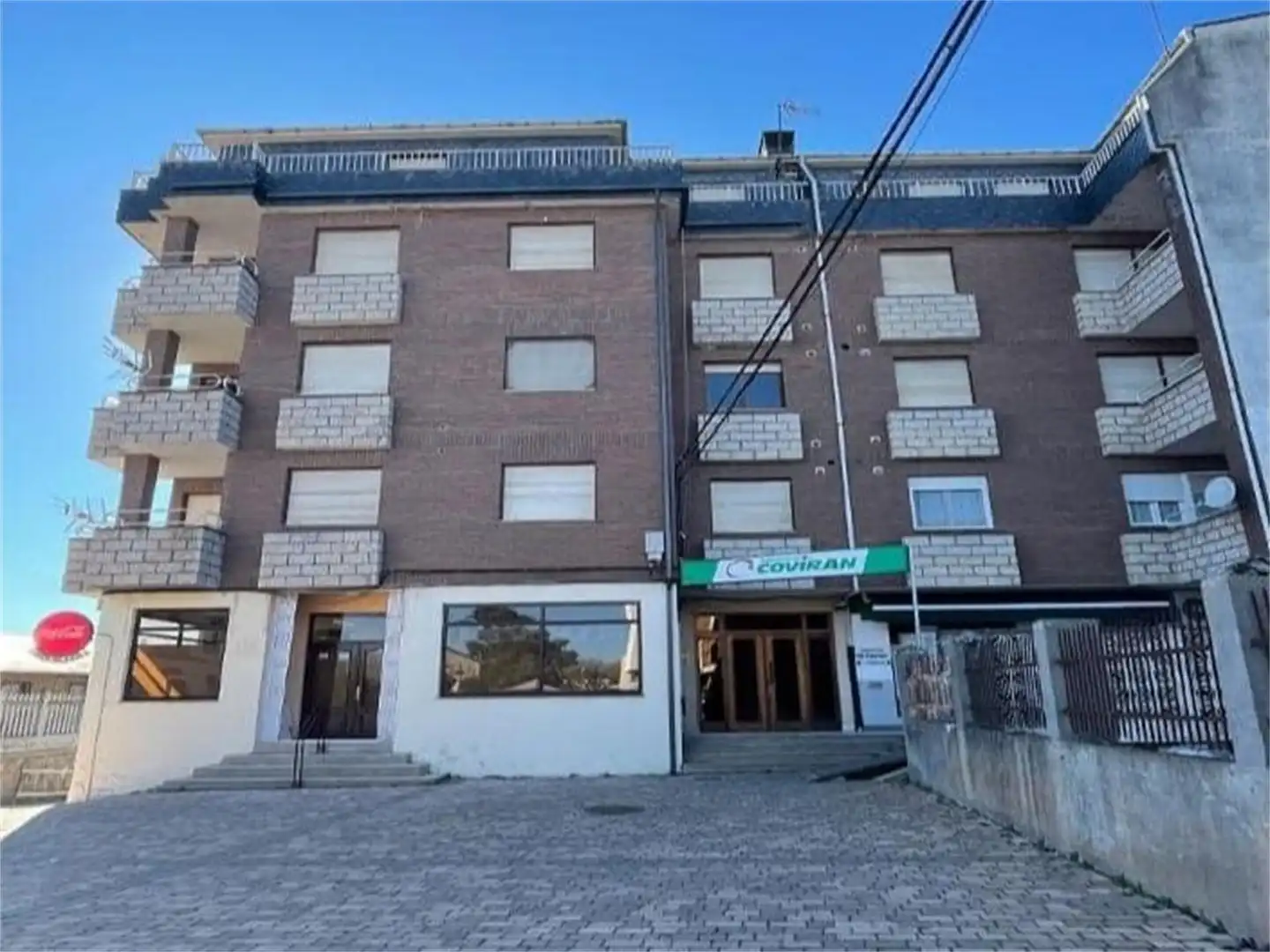 Außenansicht von Wohnung zum Verkauf in Toral de los Vados mit Heizung, Parkett und Terrasse