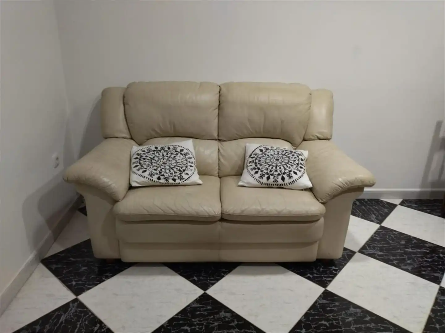 Sala d'estar de Apartament de lloguer en Tábara amb Calefacció, Jardí privat i Parquet