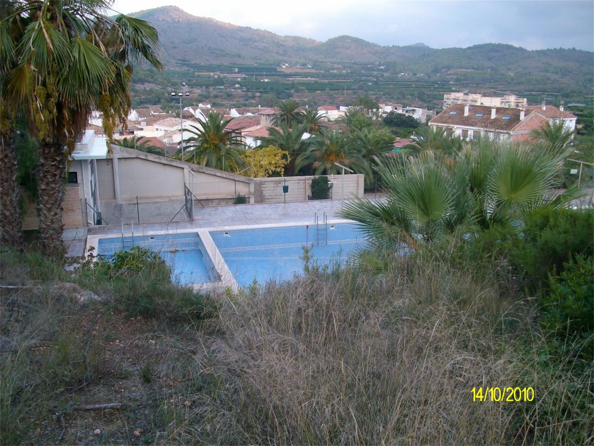Swimming pool of Country homes for sale in Algar de Palància