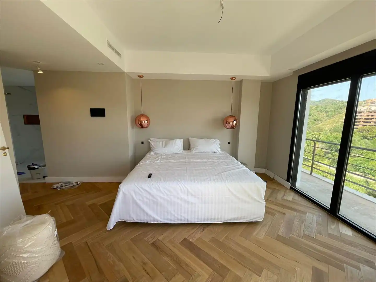 Dormitori de Casa o xalet en venda en Marbella amb Aire condicionat, Calefacció i Jardí privat