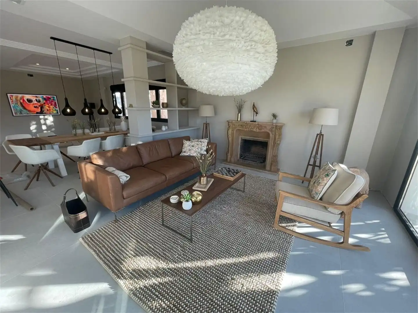 Sala d'estar de Casa o xalet en venda en Marbella amb Aire condicionat, Calefacció i Jardí privat