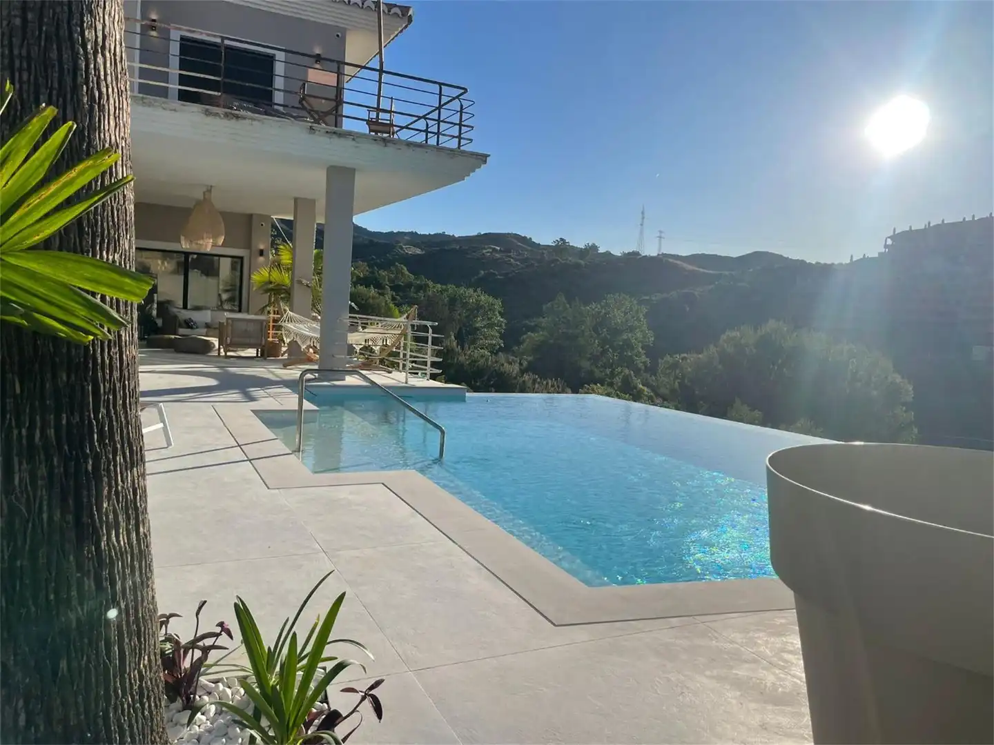 Piscina de Casa o xalet en venda en Marbella amb Aire condicionat, Calefacció i Jardí privat