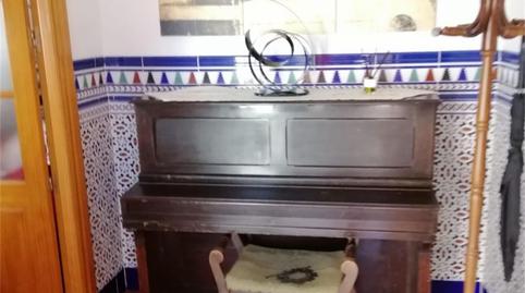 Foto 2 de Casa adosada en venta en Calle Fuentecilla, 26, Torredonjimeno, Jaén