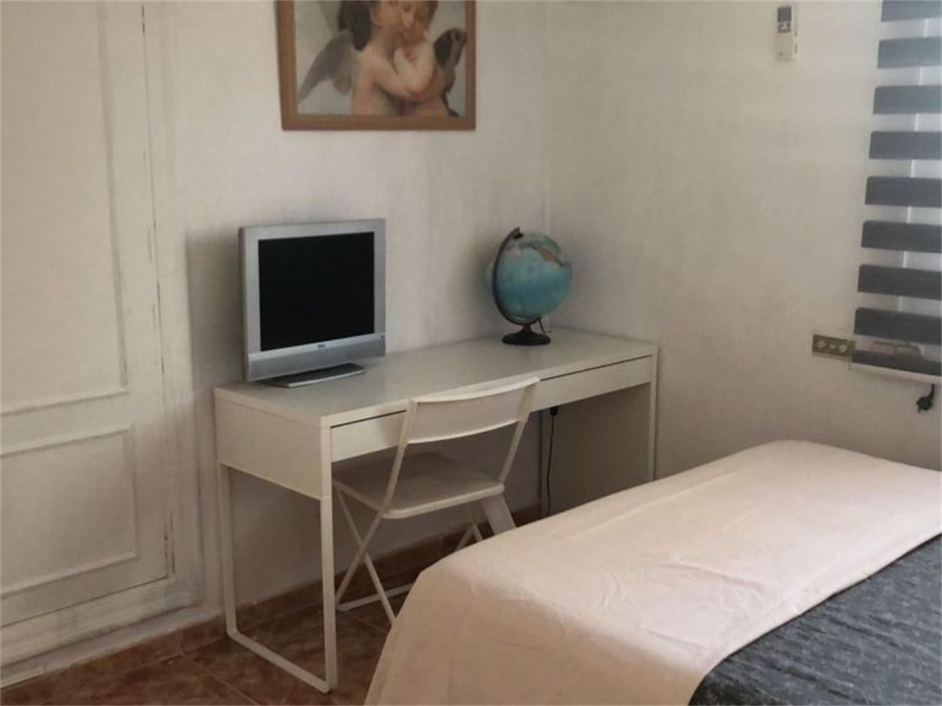 Flat to share in Calle Cariátides, La Alcayna