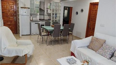 Photo 2 of Apartment to rent in Calle Porrón, Les Bovetes - La Felicidad, Alicante