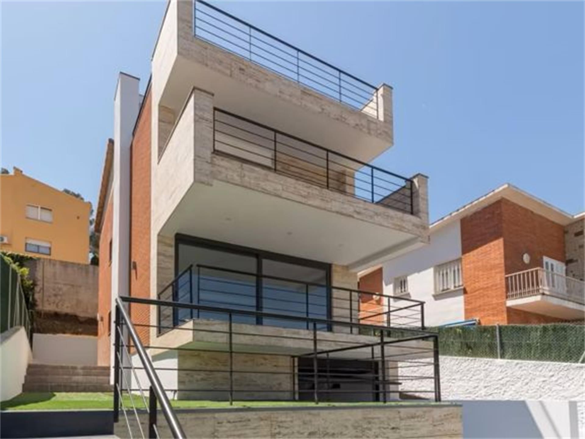 Exterior view of House or chalet for sale in Castelldefels  with Air Conditioner and Terrace