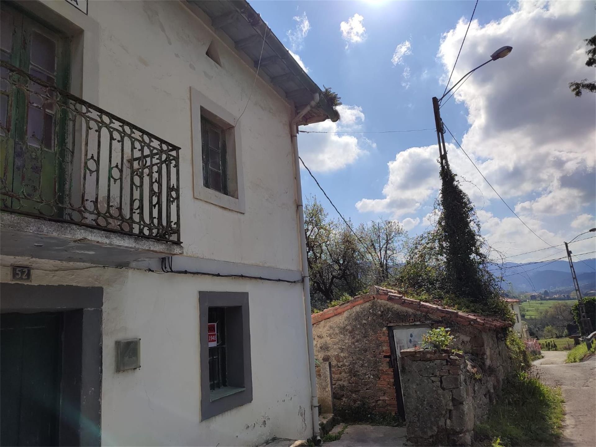 Exterior view of Country house for sale in Castro-Urdiales