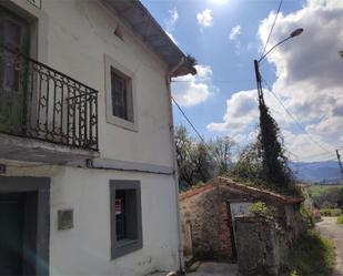 Exterior view of Country house for sale in Castro-Urdiales