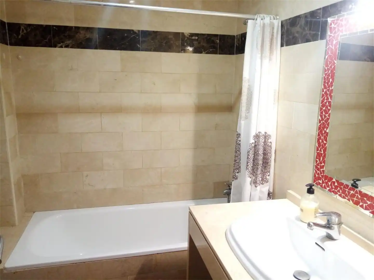 Apartament de lloguer a Calle Mirafondo, 4, Almerimar Bany de Apartament de lloguer en El Ejido amb Aire condicionat, Jardí privat i Terrassa