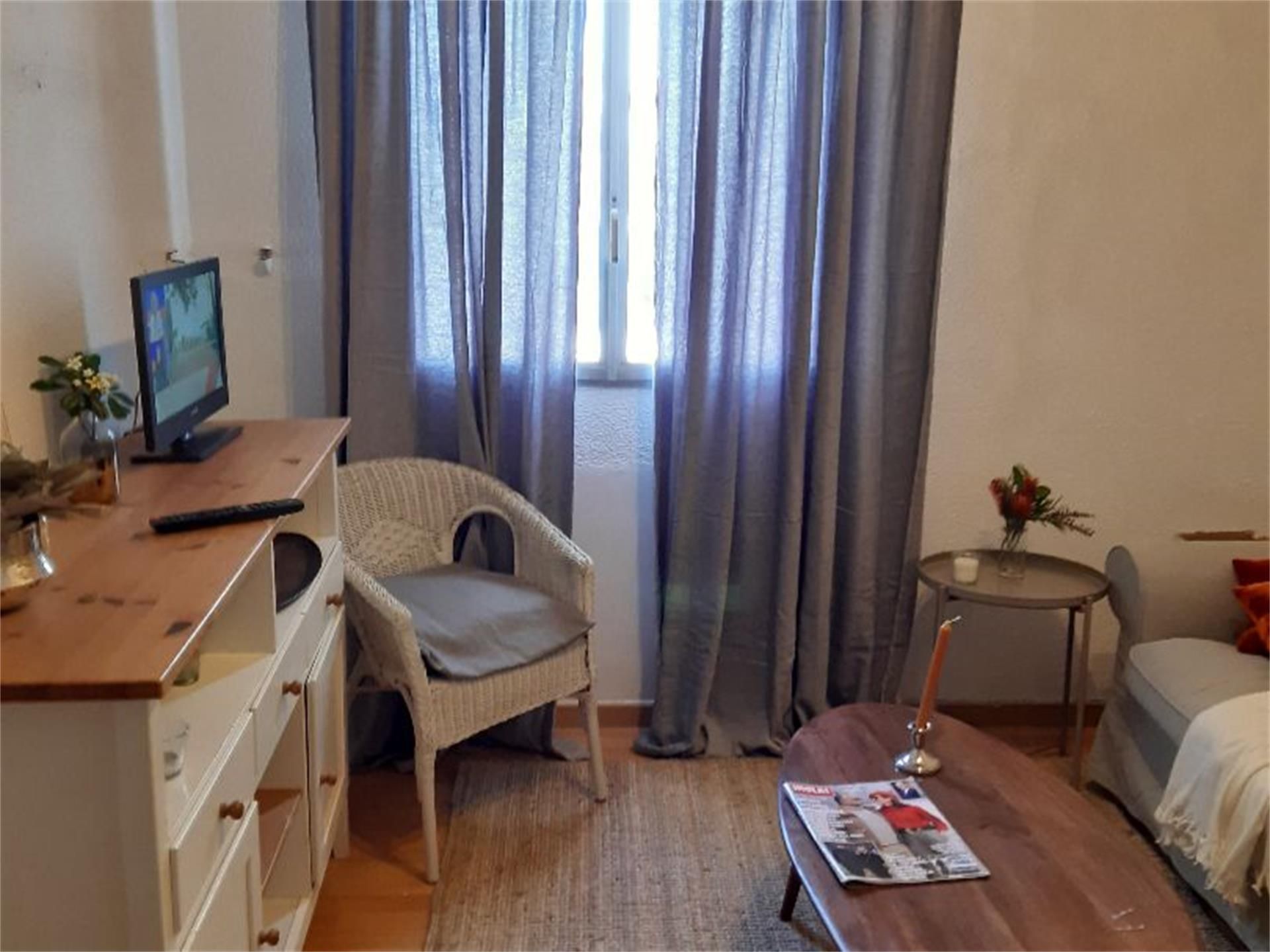 Sala d'estar de Apartament de lloguer en  Cádiz Capital amb Moblat