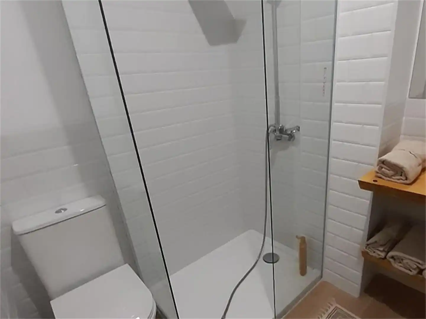 Apartament de lloguer a Carrer Calle Acacias, ., Asdrúbal - Bahía Blanca Bany de Apartament de lloguer en Cádiz Capital