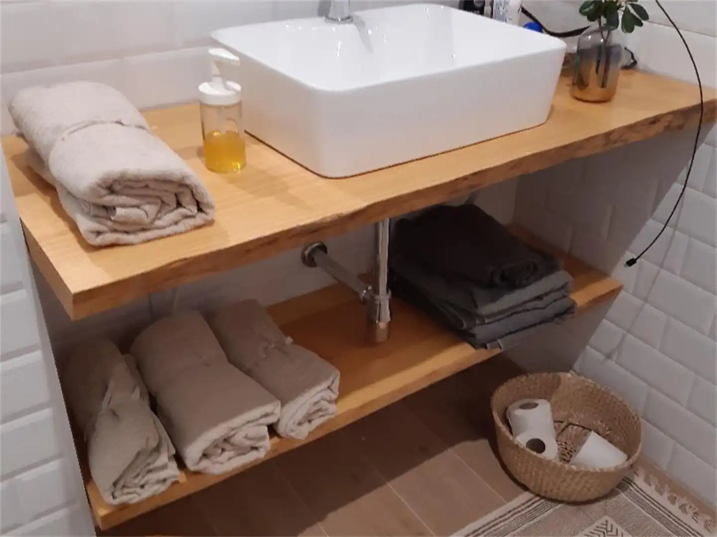 Apartament de lloguer a Carrer Calle Acacias, ., Asdrúbal - Bahía Blanca Bany de Apartament de lloguer en Cádiz Capital
