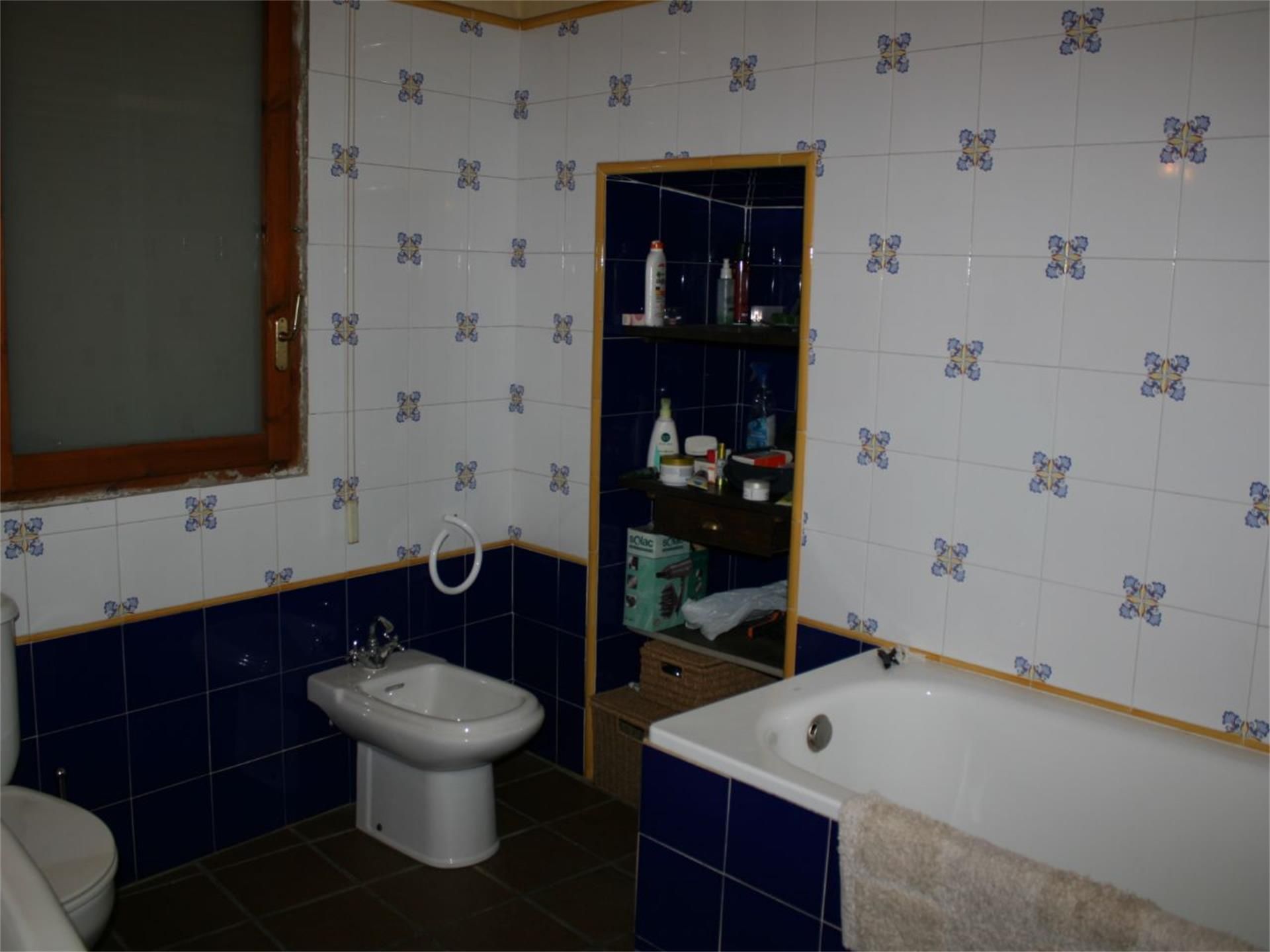 Bany de Casa adosada en venda en Estadilla amb Terrassa