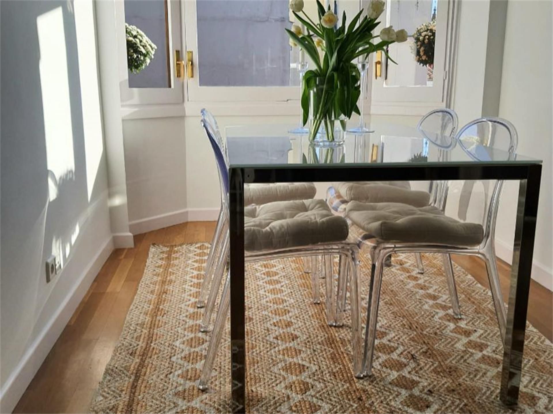 Dining room of Flat to rent in  Madrid Capital  with Air Conditioner, Heating and Private garden