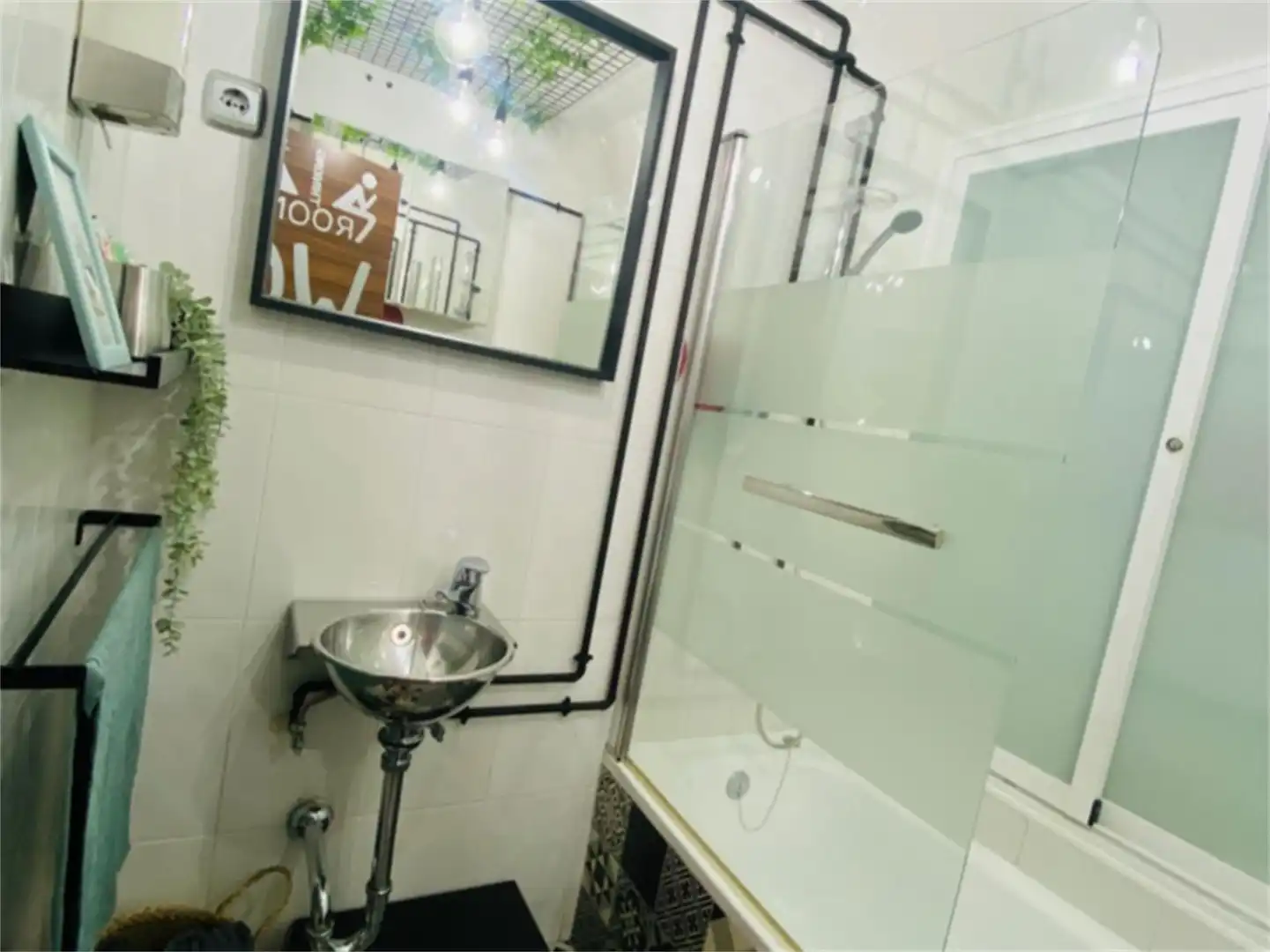Flat for sale in Calle Almería, 3, La Cala del Moral Bathroom of Flat for sale in Rincón de la Victoria with Air Conditioner and Terrace