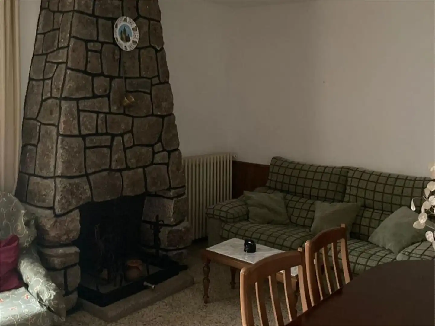 Casa o chalet en venta en Calle San José, 160, Serranillos Sala de estar de Casa o chalet en venta en Serranillos con Calefacción, Jardín privado y Terraza