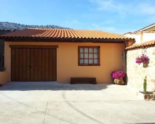 Exterior view of Garage for sale in Contreras