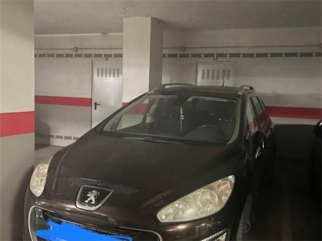 Garaje en Alquiler en Calle Armengual de la Mota, 34 en Perchel Norte