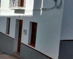 Vista exterior de Casa adosada en venda en Periana amb Balcó