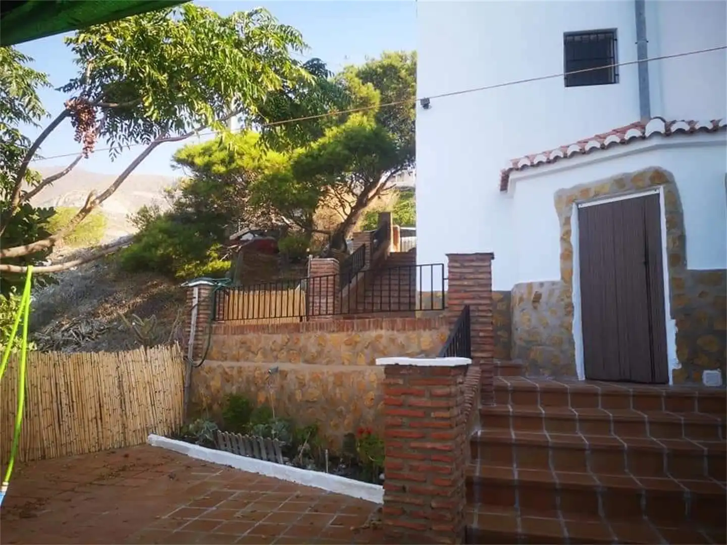 Casa o chalet de alquiler en Calle Carretera Antigua, Adra Jardín de Casa o chalet de alquiler en Adra con Terraza y Amueblado
