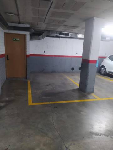 Garaje en Venta en Carrer de Pere Pelegrí, 56 en Can Serra