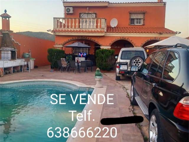 Casa-chalet en Venta en Avenida de Burgos, 9 en Puente Mayorga - Campamento