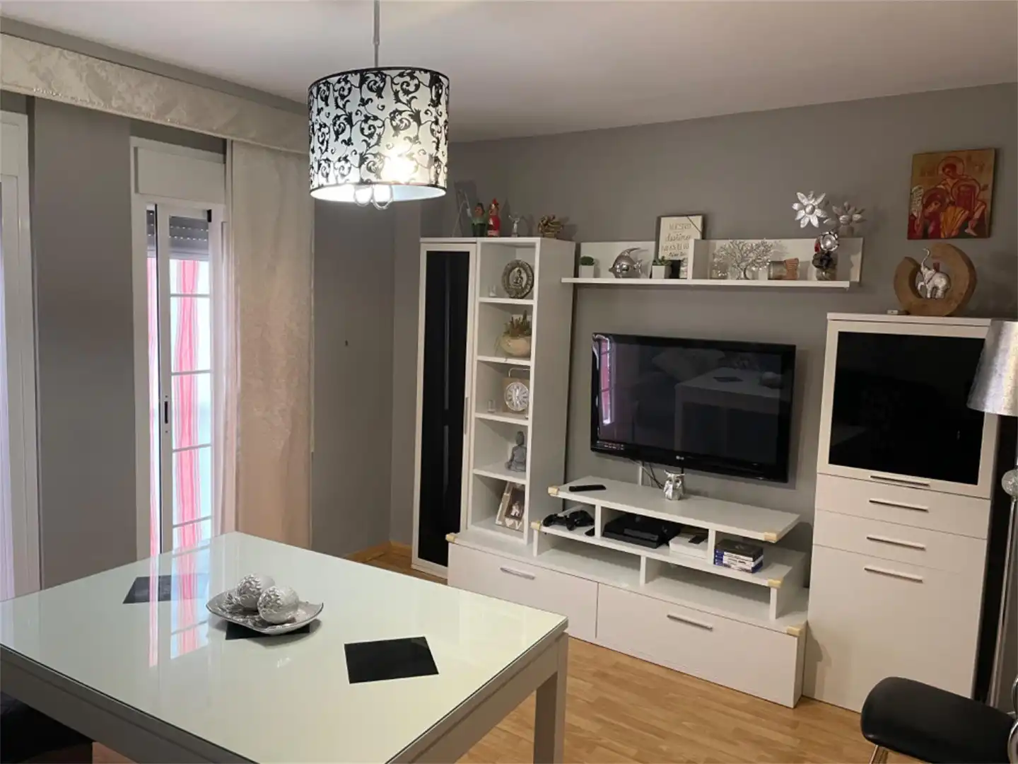 Piso en venta en CO-5208, Moriles Sala de estar de Piso en venta en Moriles con Aire acondicionado, Calefacción y Parquet