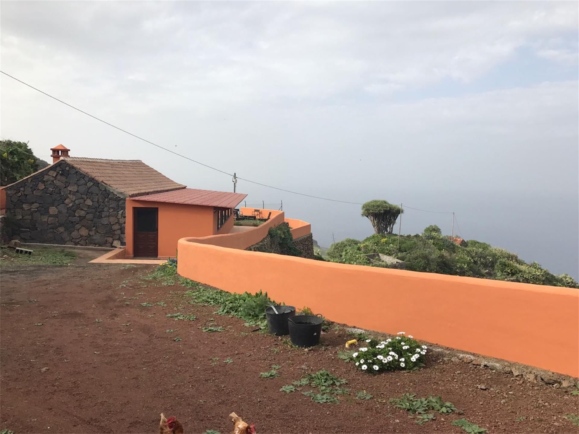 Vista exterior de Finca rústica en venda en Garafía amb Calefacció, Jardí privat i Terrassa