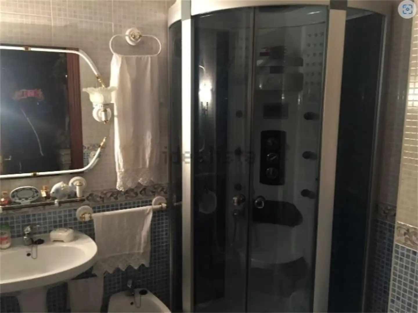 Casa adosada en venta en Barriada Dolores Ibárruri, 12, Casariche Baño de Casa adosada en venta en Casariche con Aire acondicionado, Terraza y Amueblado