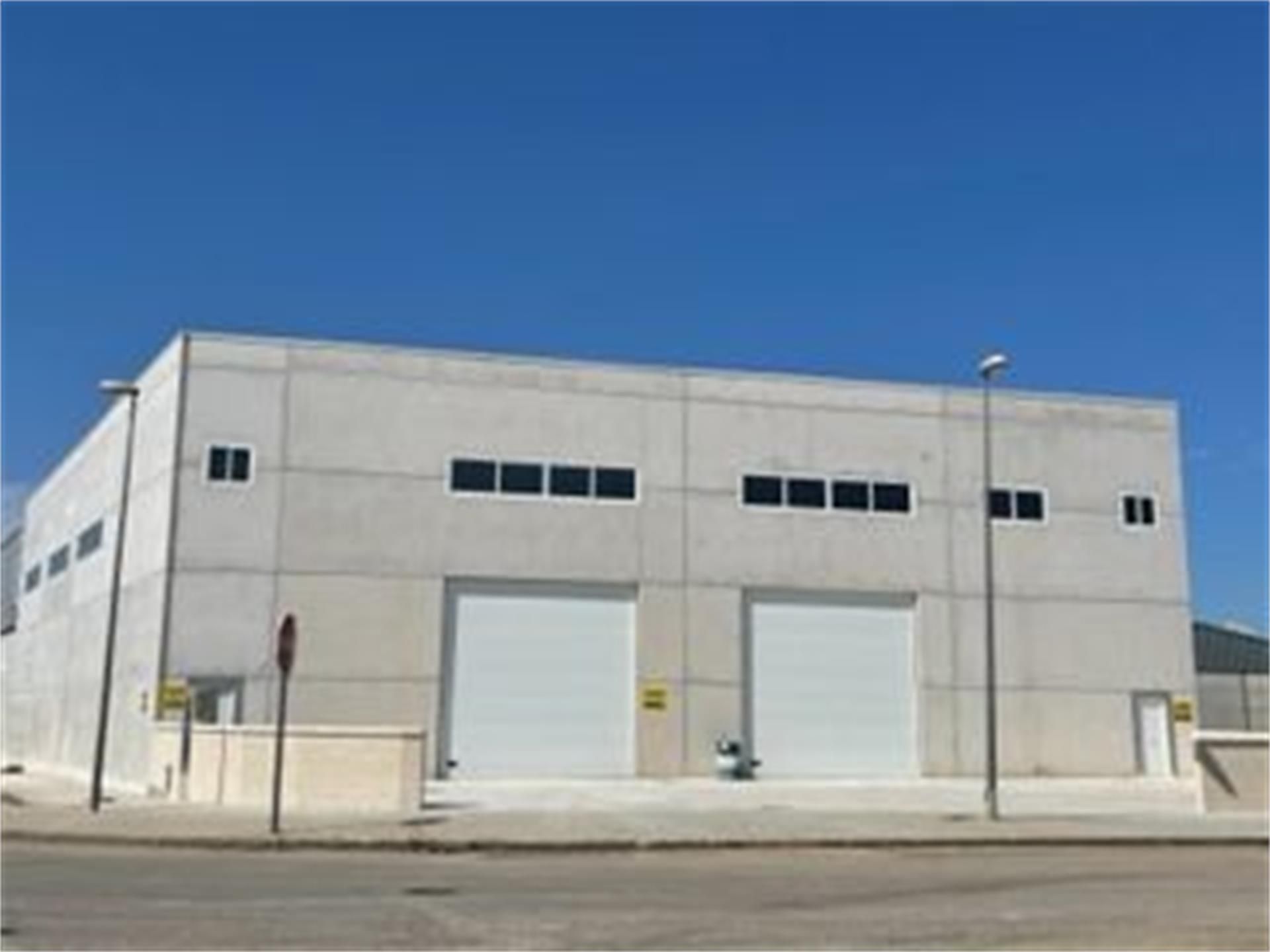 Vista exterior de Nau industrial de lloguer en Beneixida