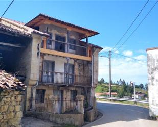 Vista exterior de Casa adosada en venda en San Vicente de la Barquera