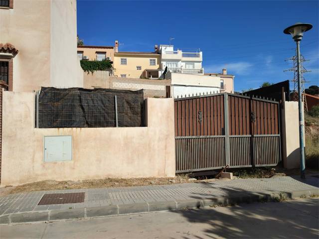 Terreno en Venta en Calle Parnaso, 14 en Los Almendros - El Limonero - El Tomillar