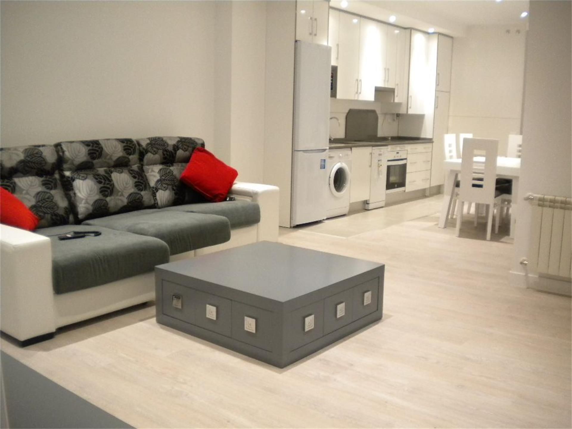 Flat to rent in Calle de la Princesa, Gaztambide