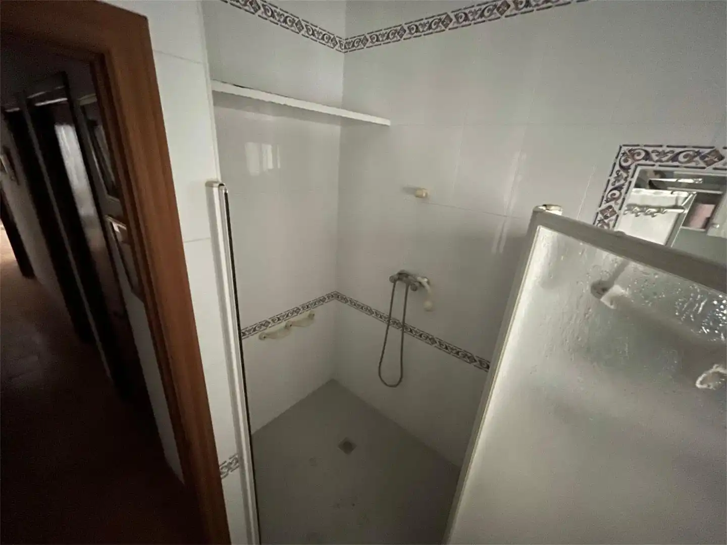 Houses for sale in Calle Montilla, 14, La Rambla Bathroom of Houses for sale in La Rambla with Air Conditioner, Terrace and Balcony