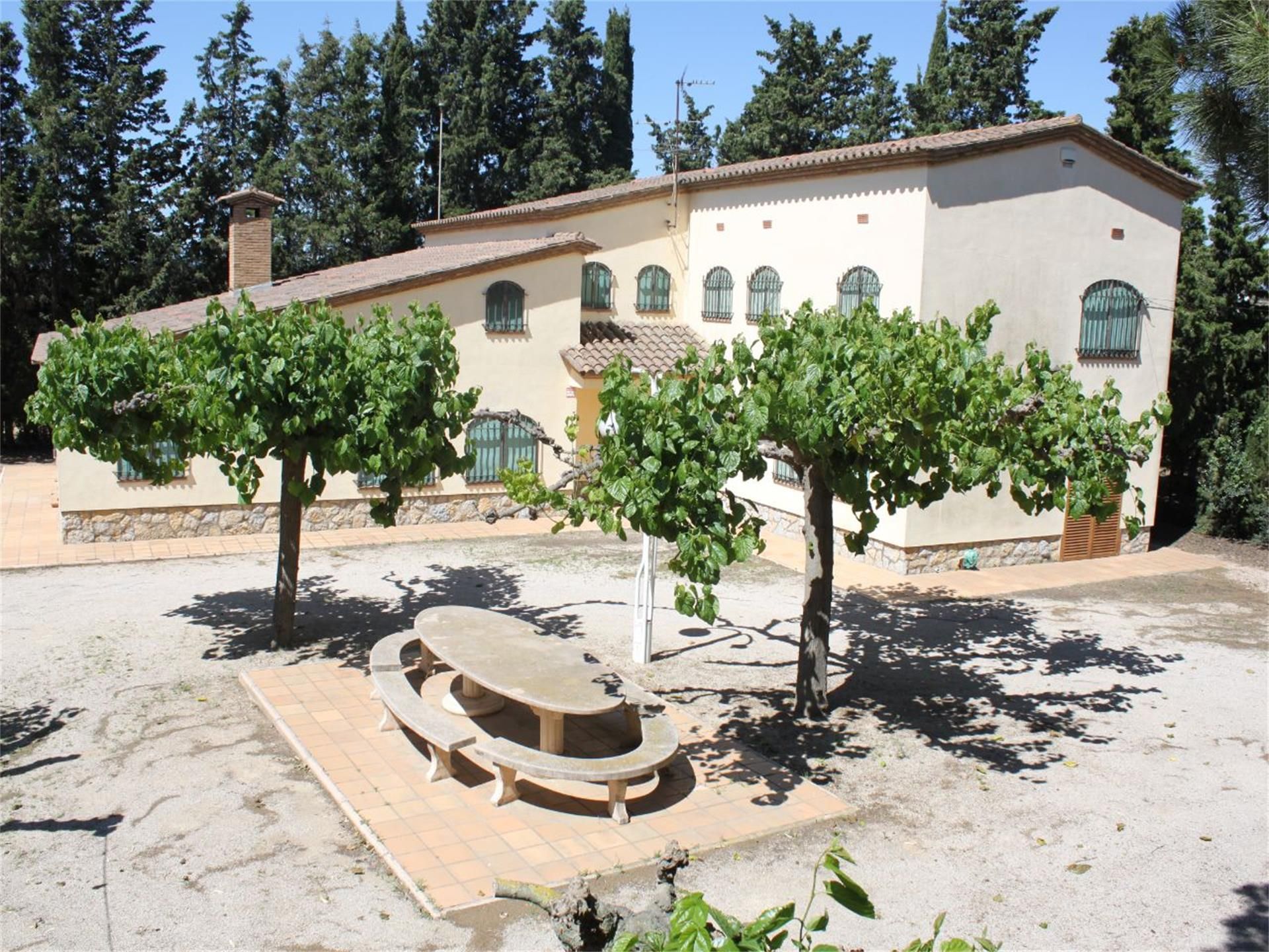 Exterior view of Country house for sale in Riudoms