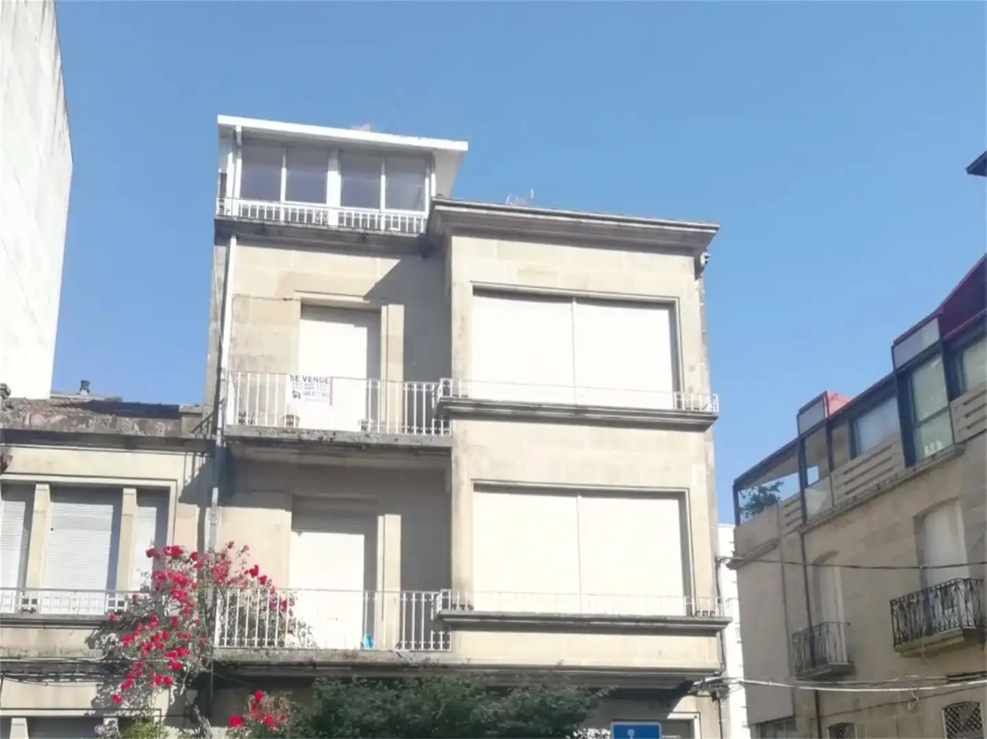 Casa adosada en venda a Avenida de Calvo Sotelo, 18, O Carballiño Vista exterior de Casa adosada en venda en O Carballiño
