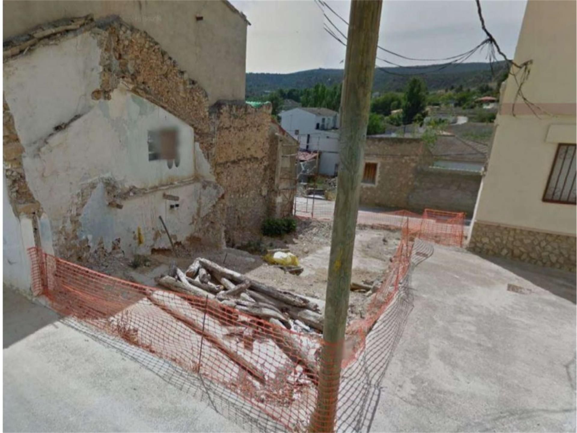 Land for sale in Alborea