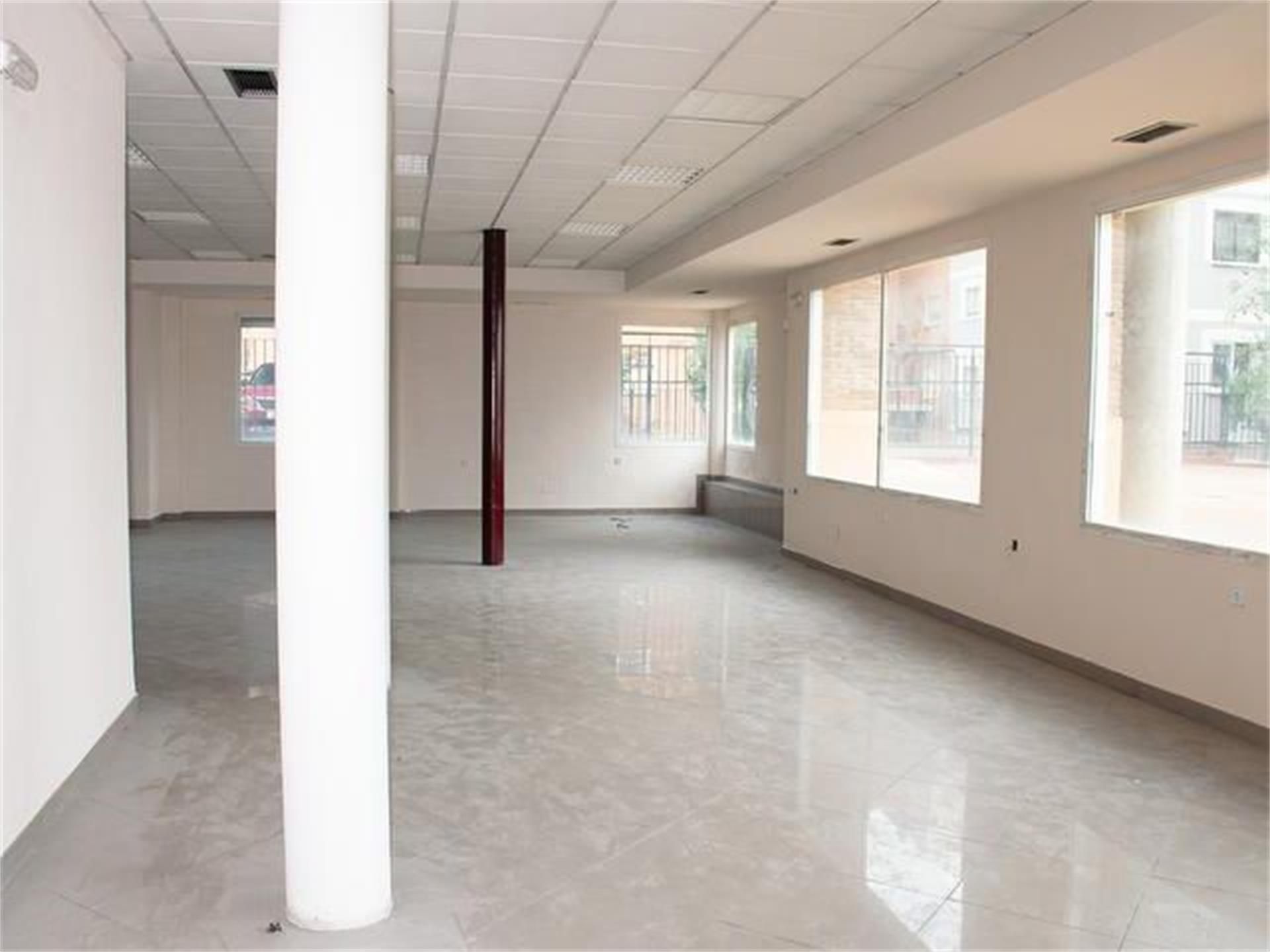 Nau industrial en venda en Valdemoro