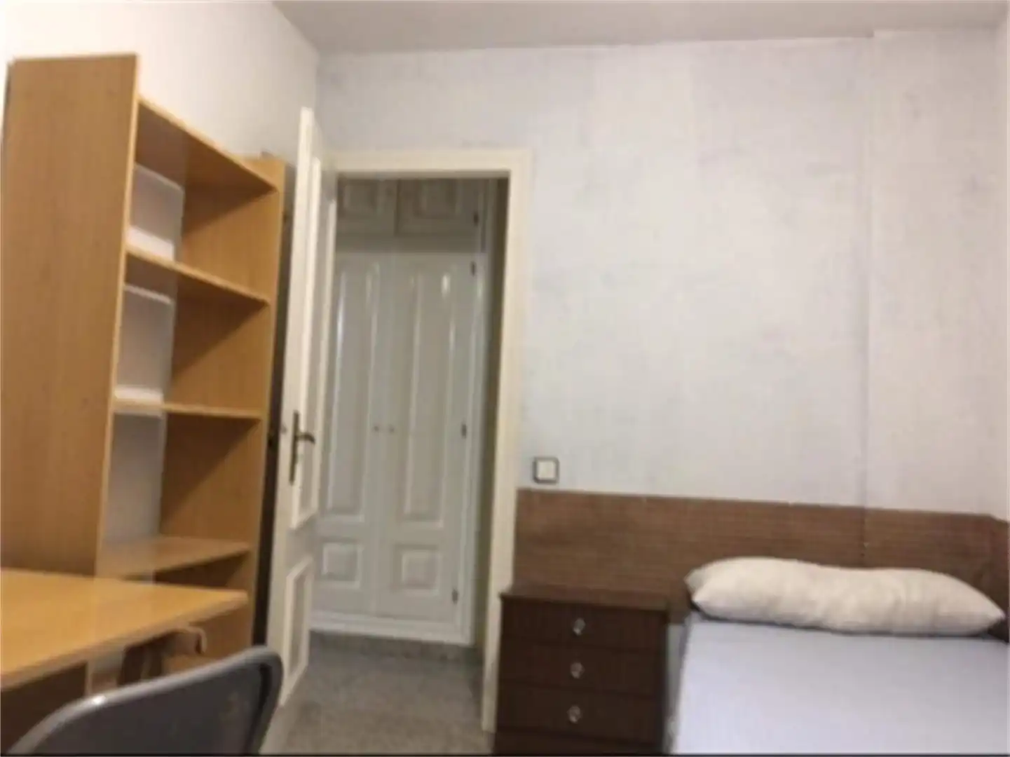 Room in Avenida de Campoamor, Prosperidad - Delicias Bedroom of Flat for share in Salamanca with Heating, Terrace and Furnished