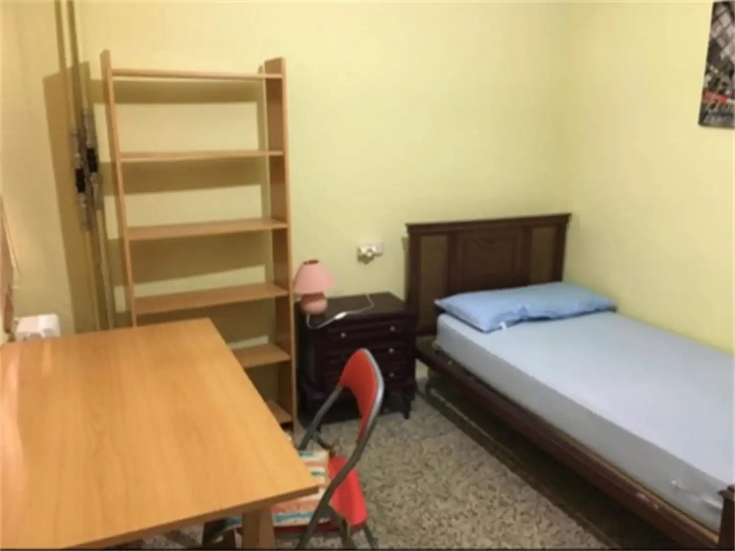 Room in Avenida de Campoamor, Prosperidad - Delicias Bedroom of Flat for share in Salamanca with Heating, Terrace and Furnished