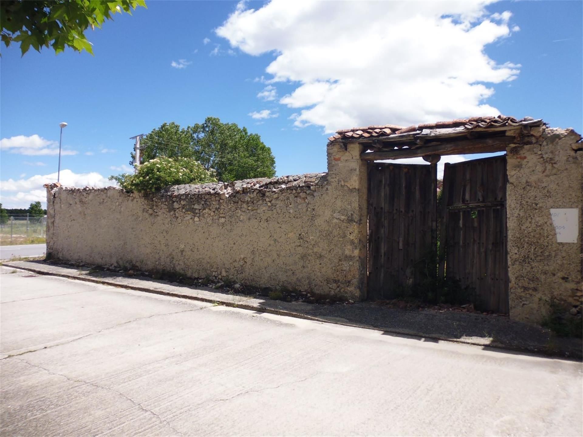 Exterior view of Land for sale in Navalilla