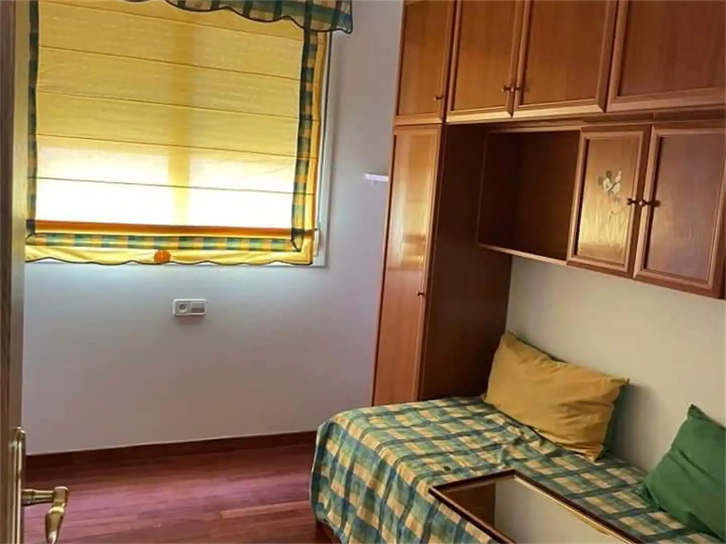 Habitación de Piso en venta en O Barco de Valdeorras   con Calefacción, Amueblado y Videoportero