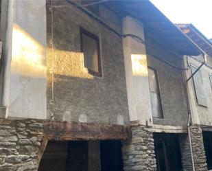 Exterior view of Single-family semi-detached for sale in Rialp