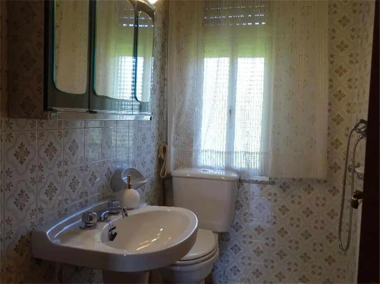 Casa o chalet en venta en Barrio Mazos, Baralla Baño de Casa o chalet en venta en Baralla con Jardín privado, Parquet y Terraza
