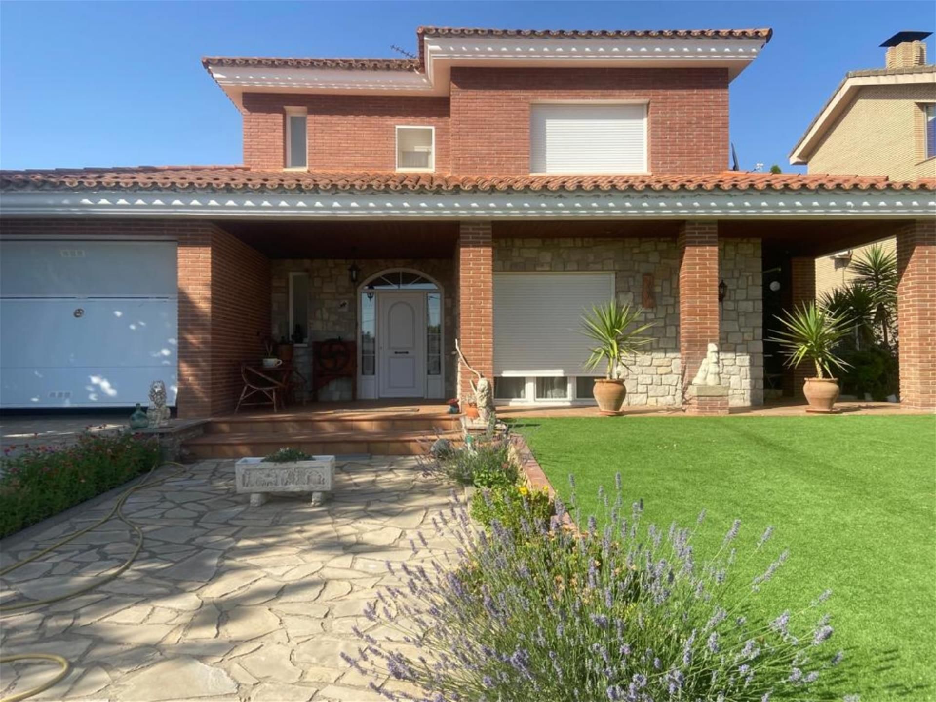 Exterior view of House or chalet for sale in Castellserà  with Heating, Private garden and Parquet flooring