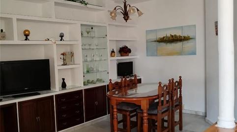 Single-family semi-detached to rent in Calle Meandro, Centro, Cádiz - image 5 Photo 5 of Single-family semi-detached to rent in Calle Meandro, Centro, Cádiz