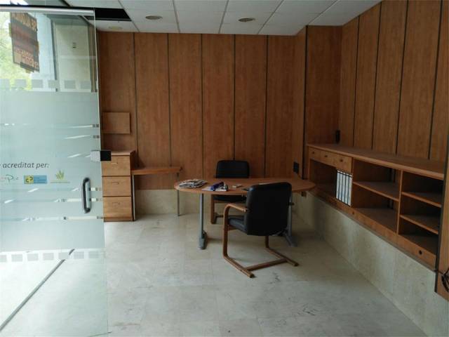 Local comercial en Venta en Carrer del Pintor Serra Santa en Muntanyeta