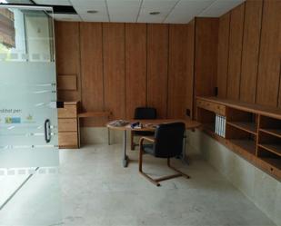 Local en venda en Castelldefels amb Aire condicionat, Parquet i Moblat