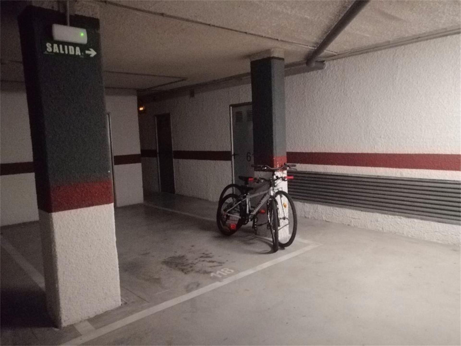Parking of Garage to rent in  Pamplona / Iruña